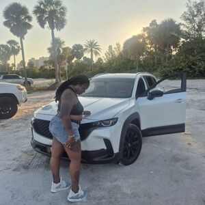 Meet your Posher, Mellaniece